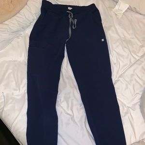 Figs navy scrub yola pant